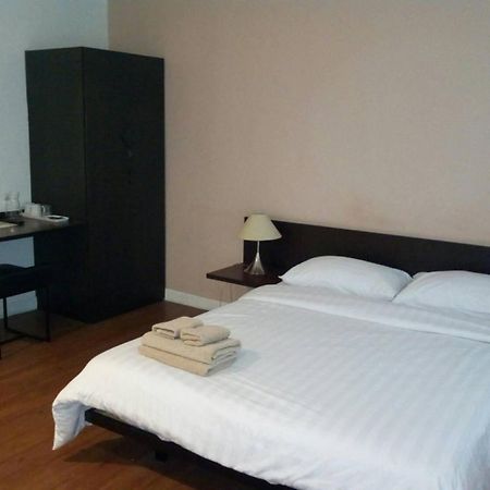 G9Bangkok Hostel Buitenkant foto