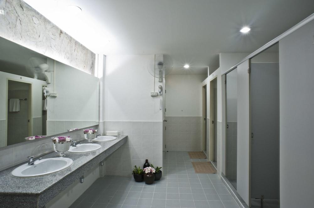 G9Bangkok Hostel Buitenkant foto