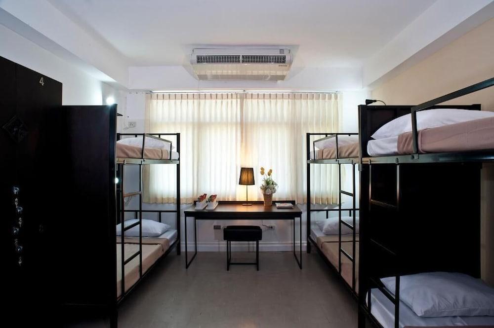 G9Bangkok Hostel Buitenkant foto