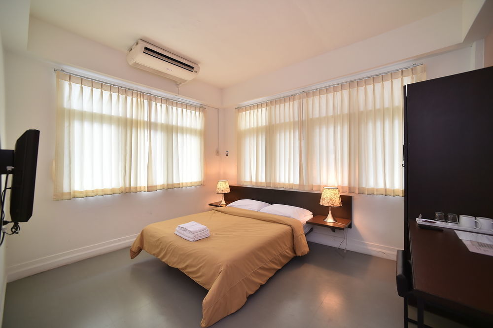 G9Bangkok Hostel Buitenkant foto