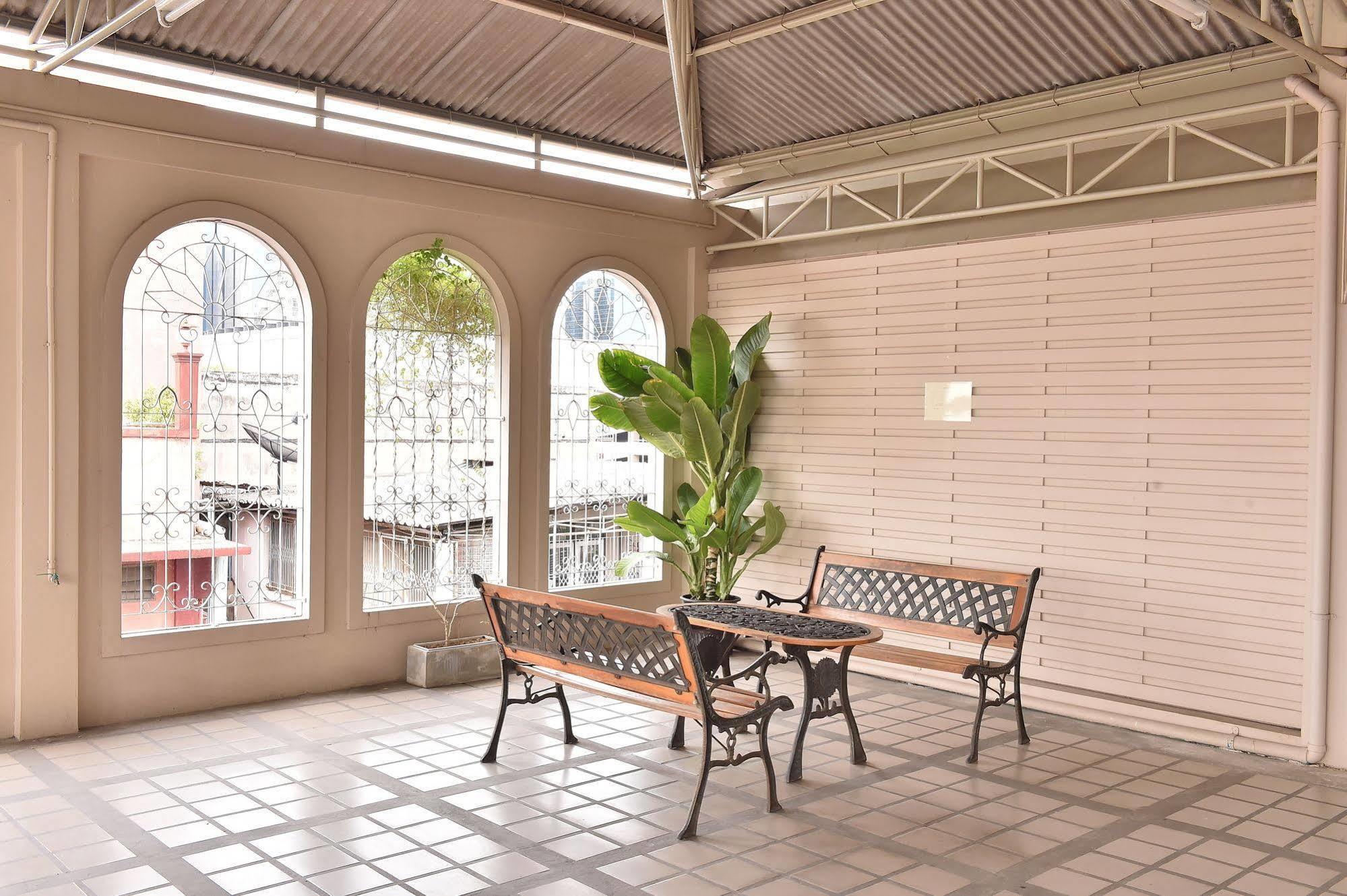 G9Bangkok Hostel Buitenkant foto